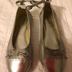 Little girls sliver dress shoes